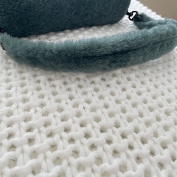 Coach Tabby Shoulder Bag 26 In Shearling - Picture 14 of 14